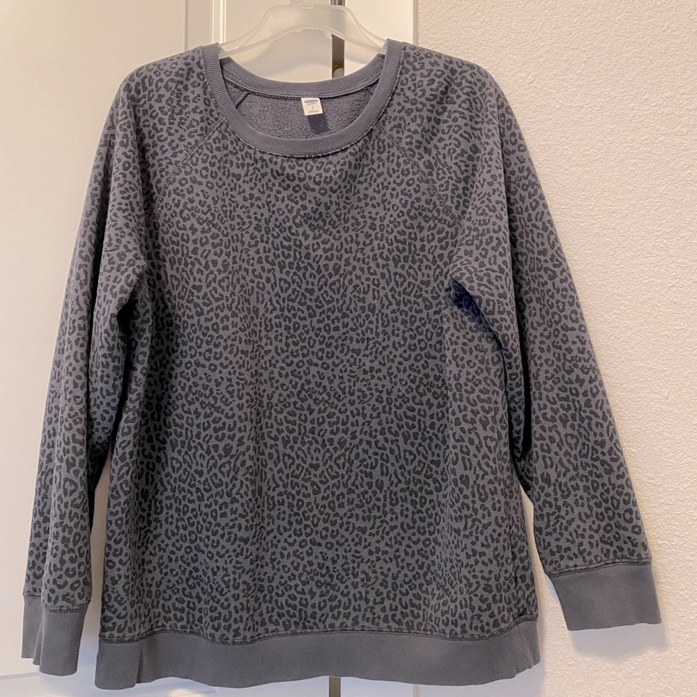Old navy large leopard sweatshirt